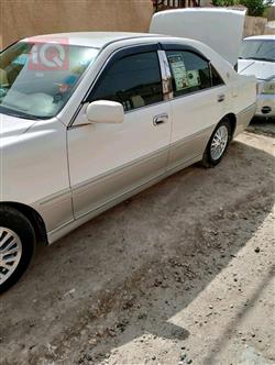 تۆیۆتا کراون